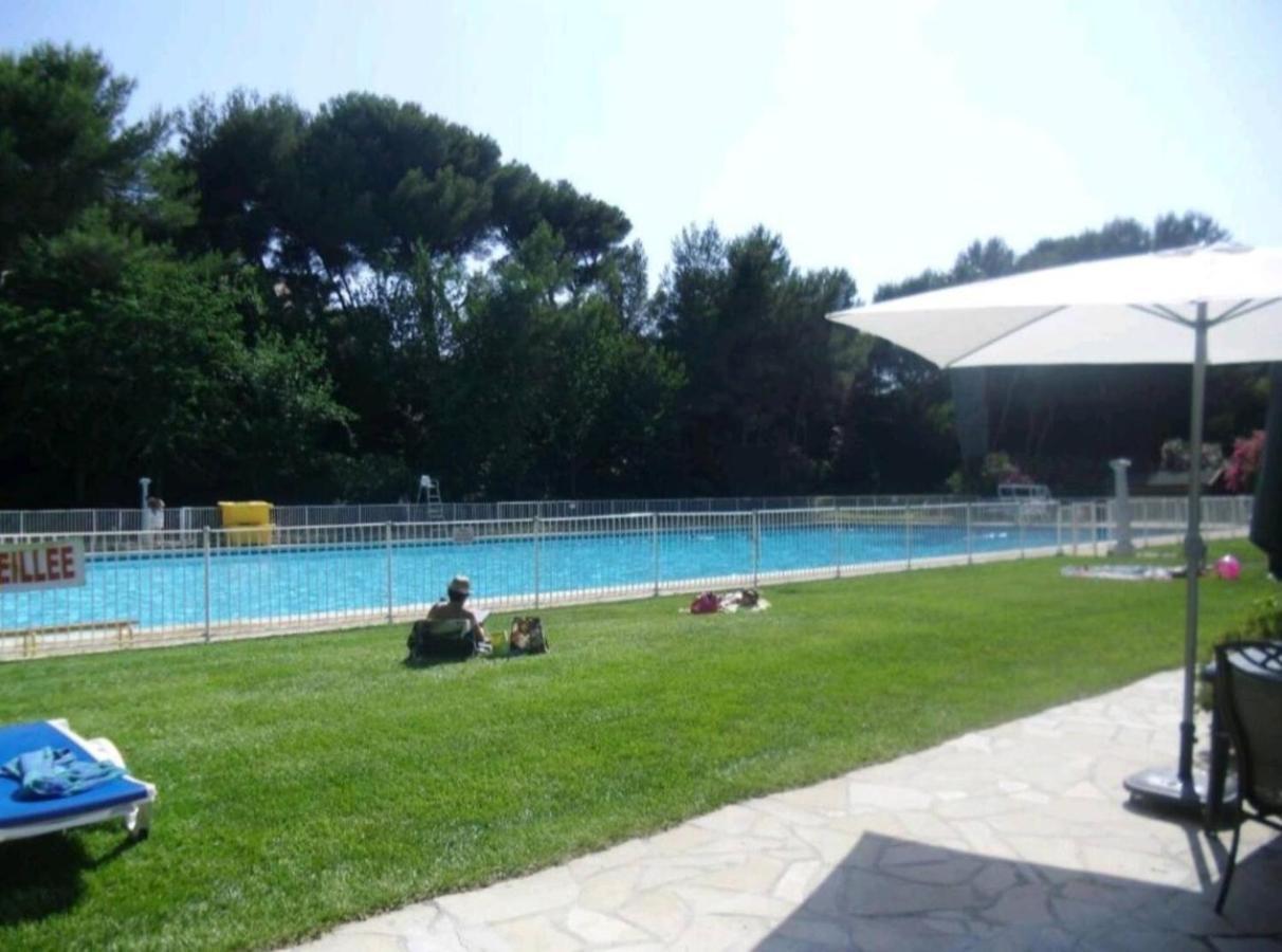 Bel Appartement Avec Piscine Proche Des Plages Сис-Фур-Ле-Пляж Экстерьер фото